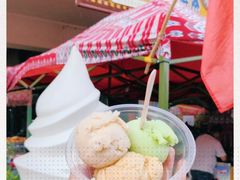 -古老冰山特色冰淇淋店(艾提尕尔店)