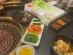 -極屋鮨牛 · 烧肉酒场(时代C馆店)