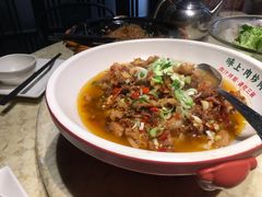 老坛剁椒肉炒肉-味上湘菜馆(岳麓山店)