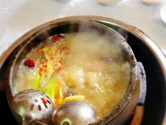-鲁朗纳麦石锅鸡庄园