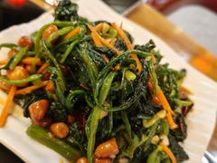 -炖四方东北铁锅炖·烧烤小龙虾(中豪国际店)
