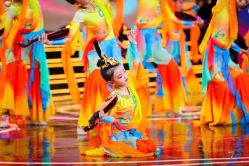 -尚美霓裳晚礼服·合唱服·舞蹈演出服租赁定制