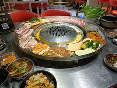 -哈哈碳都·牛肋条无限自助烤肉(台江万达店)