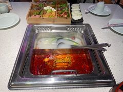 -十三幺山野火锅(市府路店)