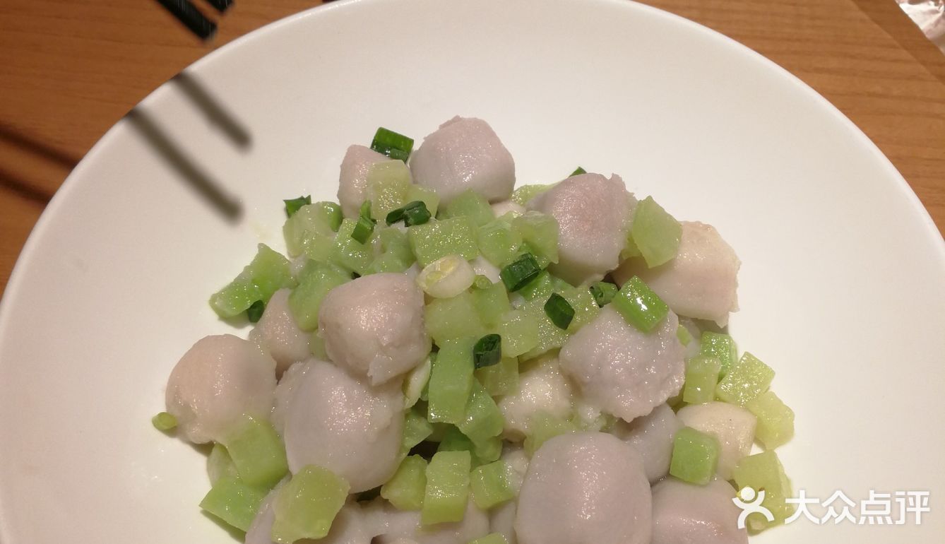 菜品不多,但比较实惠爽口