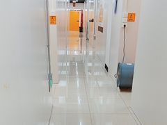 -安东易迷你自助仓储寄存仓库(杨浦店)