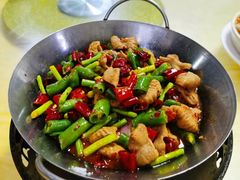 干锅肥肠-老地方鱼馆