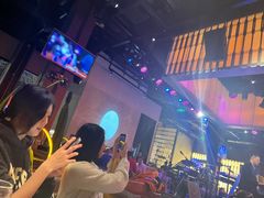 -洛缦音乐餐厅(工业展览馆万象城店)