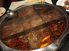 -小天鹅火锅·一线江景洪鼎旗舰店(洪崖洞店)
