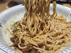-遇见小面(东方宝泰店)