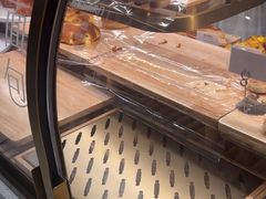 -Yearn Tours妍图(昆山万象汇店)