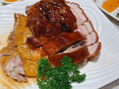烧味三拼-香港新发烧腊茶餐厅(书城店)