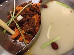 -沸炉重庆老火锅(军事博物馆店)