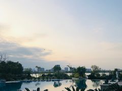 -上海滴水湖皇冠假日酒店