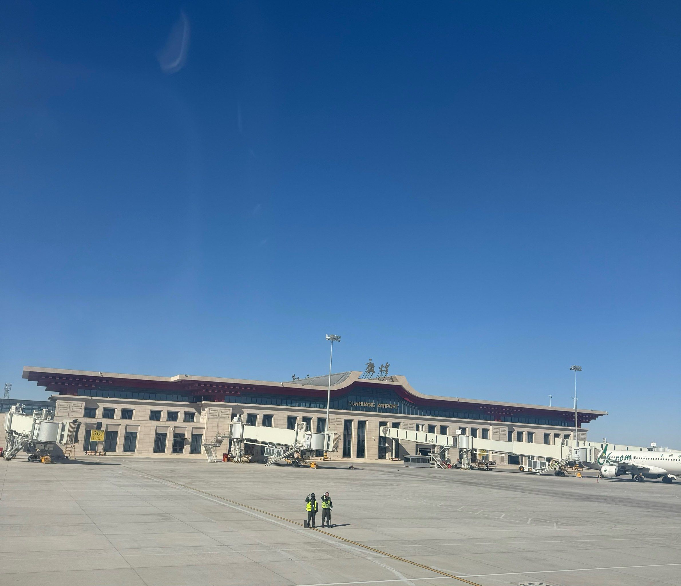 机场等飞机的思绪✈️