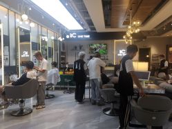 点击看大图 -MONE美发沙龙