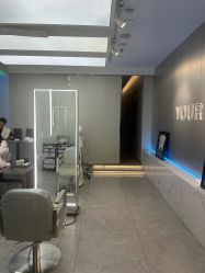 -PE SALON