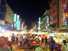 -六合夜市