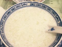 -赵记传承特色牛奶甜品(泉城广场店)
