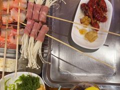 -哈尔滨小酒馆·鲜肉现穿自助烧烤(康新花园店)