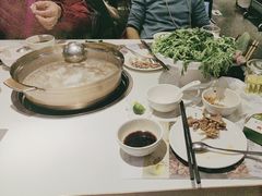 -烹然四季椰子鸡火锅(姚家园万象汇店)