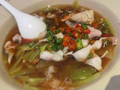 鲜椒水煮鱼-鹿港小镇(金虹桥国际中心店)