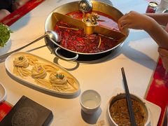-小龙翻大江文化火锅(宽窄店)