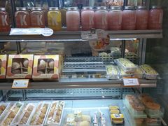面包甜点陈列柜-仟吉(荟聚中心店)