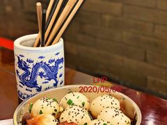 特色生煎-三两春(浦三路店)