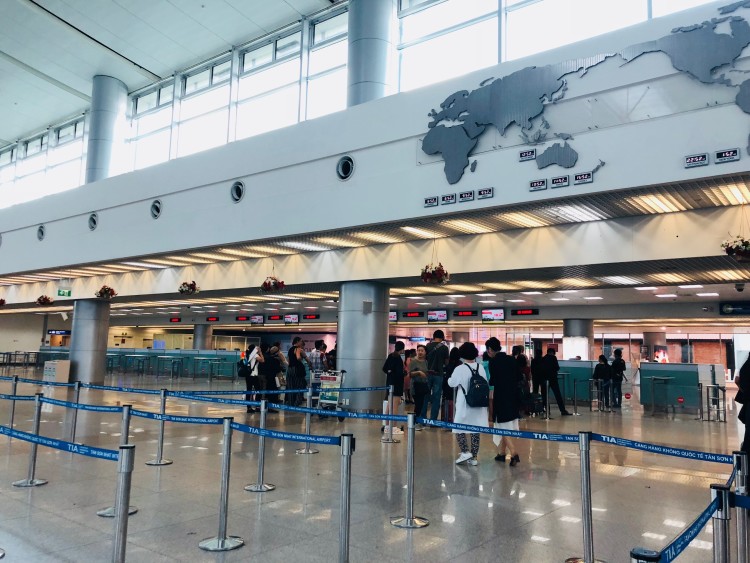 胡志明新山一国际机场     ￥740/人 交通新山一机场