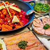 烟台这家冰店吃不够‼️一整颗番茄茶尊好喝