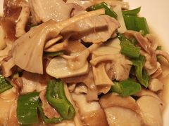 -一坐一忘云南菜(嘉里中心店)