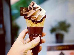 草鸡-GODIVA(宁波来福士店)