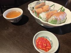 -大头虾越式风味餐厅(光明广场店)