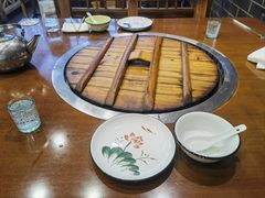 -铁锅炖灶台鱼老三炖鱼馆
