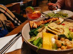 鸡肉牛油果芒果色拉-Wagas沃歌斯(合生汇店)
