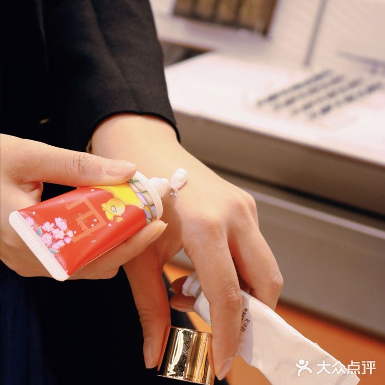 长沙探店｜偶遇轻奢美妆