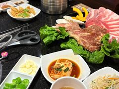 -木槿花韩式炭烤·熟成肉工坊(孙文东路店)