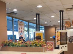 -麦当劳(轻轨曹杨路店)