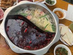 -储奇门鳝鱼火锅(总店)