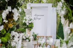 -曼格纳婚礼艺术中心(张江店)