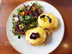 黑松露帕尔玛火腿班尼迪克蛋-UPPER KITCHEN(延安路店)