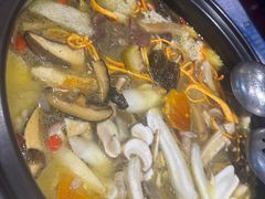 -菌之家·专业纯野生菌火锅·特色炒菌