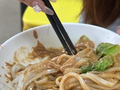 -华威达牛庄(黄埔大道西店)