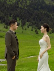 -喜爱高定婚纱摄影
