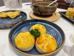 酥皮叉烧包-白天鹅宾馆-宏图府餐厅