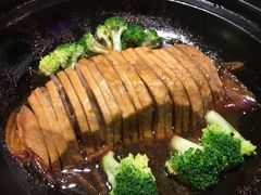 西兰花芋头煲-四小姐的店(王府井店)