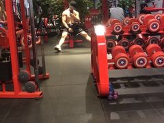 -KingBull私教健身&格斗订制(龙井商业中心店)