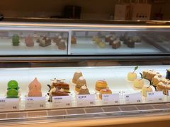 面包甜点陈列柜-吉森Bakery(教育路店)
