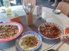 -牟记江湖特色重庆菜鱼蛋青蛙黄鳝海参(巴南区鱼洞鲁能店)